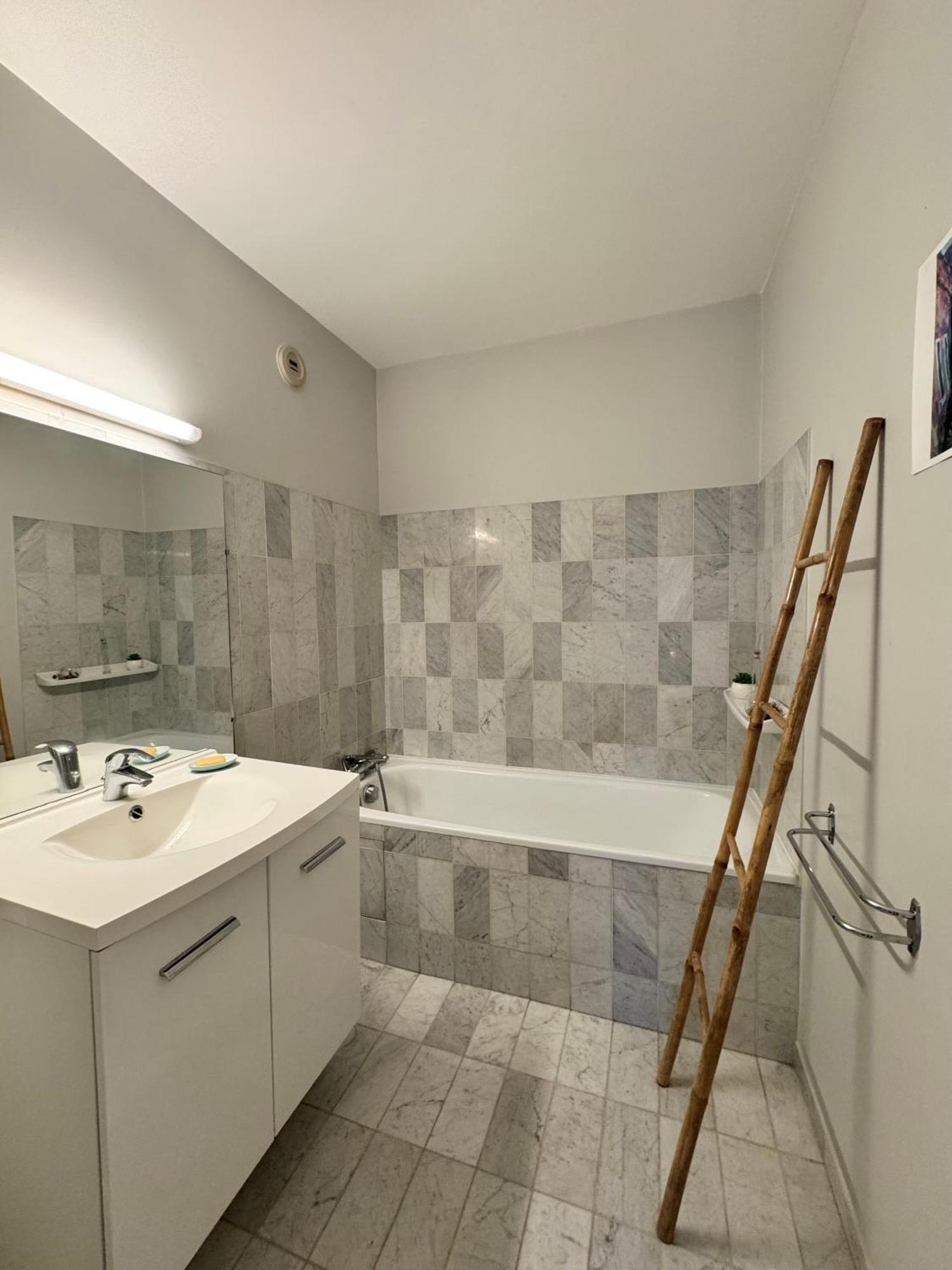 Appartement Le Nantais, Centre De Rennes Avec Garage Prive Extérieur photo